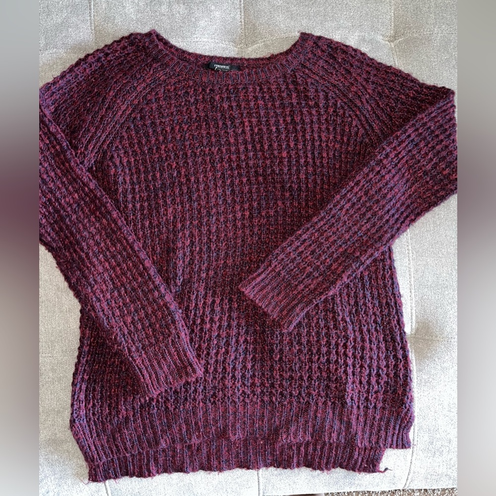 Forever 21 Sweater Size Small .